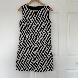 Tahari dress with pockets